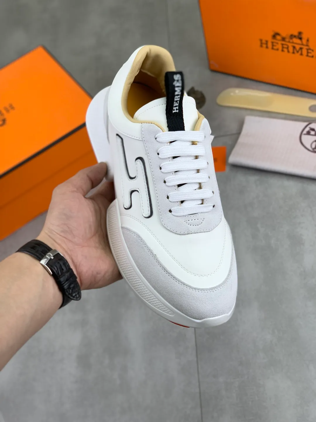 Men's shoes 💰P460 new style [HERMES] Hermès - High-end quality original order - Upper: 🔝 Napa calfskin, sewn brand 'H' totem - Inner: water-dyed cowhide - Outsole: ultra-light TPU foam; molded outsole - Ultra-high quality control·Fine workmanship: highlighted (high-end·luxury·grade) -Size: 38-44 (45 can be customized)·